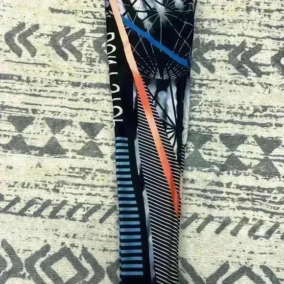 Multi colored Leggings - Picture 4 of 5